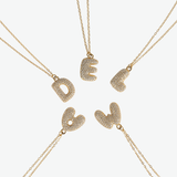 Collar Inicial Hailey Waterproof en Oro 18k