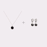 COLLAR CLEO ÓNIX + ARGOLLAS MUSE BLACK BAÑO DE ORO BLANCO