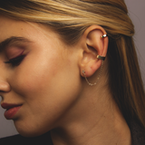 EAR CUFF SILKEN BAÑO DE ORO BLANCO
