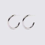 COLLAR LOVE + ARGOLLAS CLEO BAÑO DE ORO BLANCO