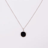 COLLAR CLEO ÓNIX + ARGOLLAS MUSE BLACK BAÑO DE ORO BLANCO